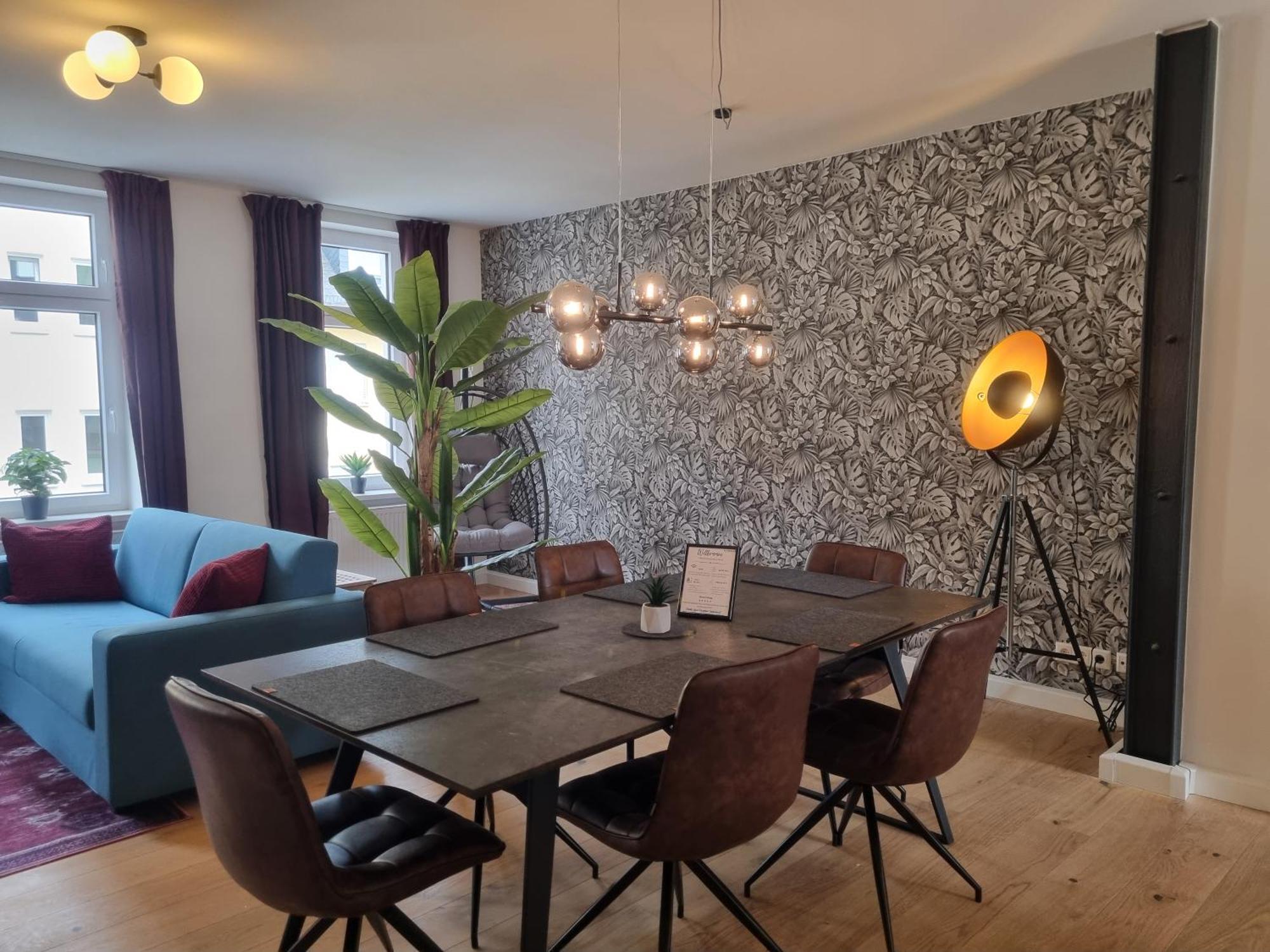 Maremar - Style-Loft Am Ferberturm - 2 Schlafzimmer - Luxus Boxspringbett - Arbeitsplaetze - Highspeed Wlan Gera Esterno foto