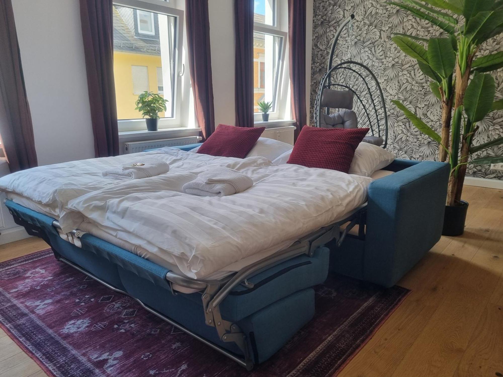 Maremar - Style-Loft Am Ferberturm - 2 Schlafzimmer - Luxus Boxspringbett - Arbeitsplaetze - Highspeed Wlan Gera Esterno foto